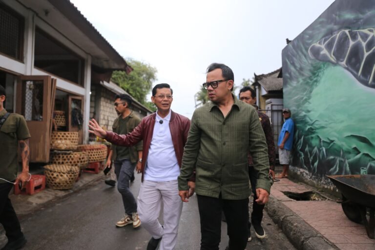 Wamendagri Bima Arya Kunjungi Nusa Penida, Dorong Percepatan Infrastruktur dan Konsep Green Island Nusa Penida