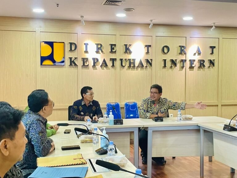 Bahas Penanganan Abrasi Pantai yang Kian Mendesak