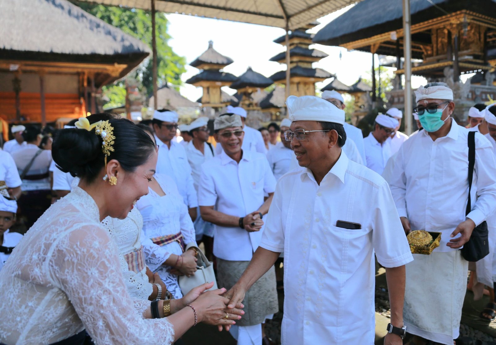 Tumpek Wayang, Koster Sembahyang di Pura Agung Kentel Gumi