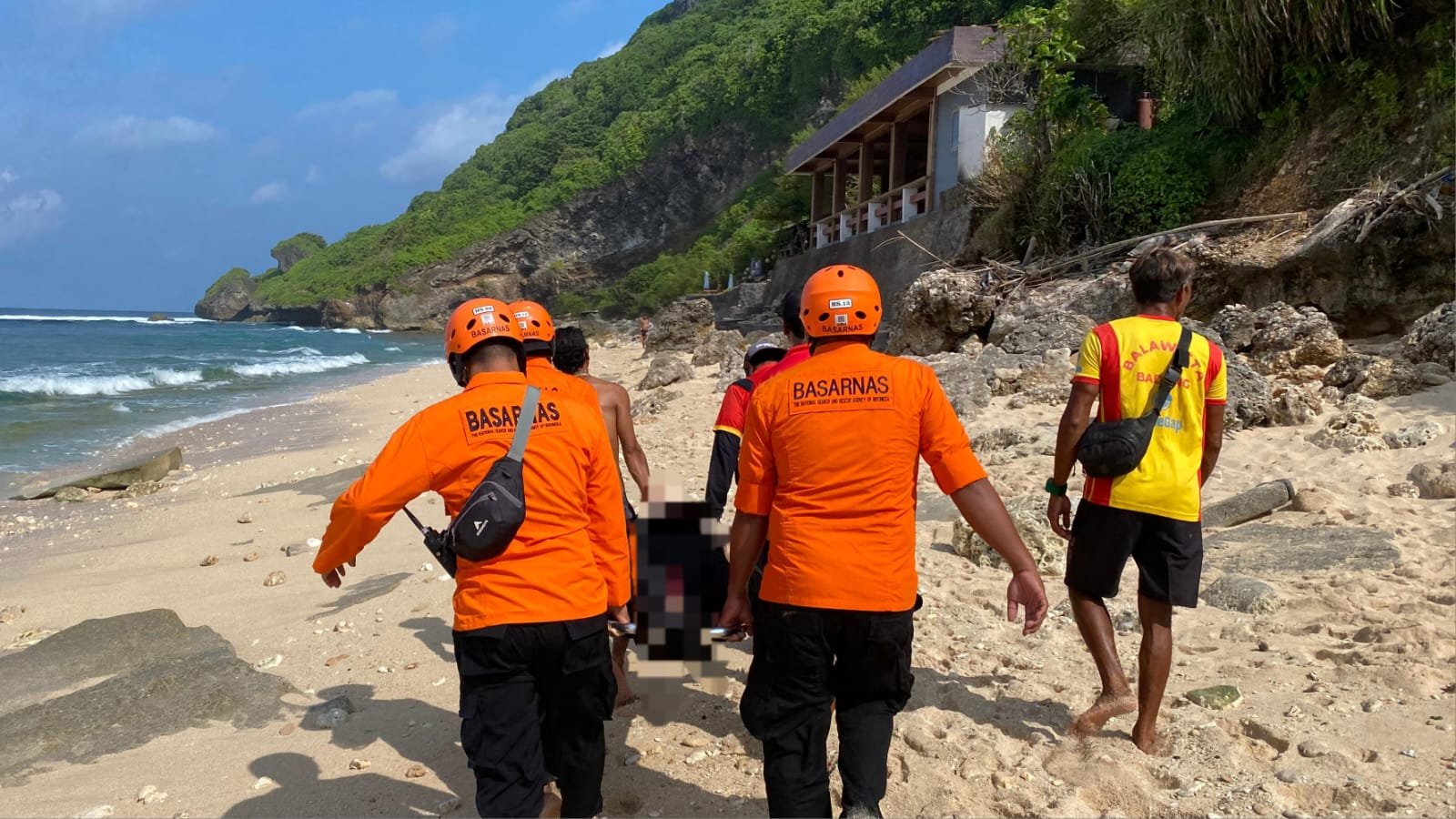 WNA Asal Inggris Ditemukan Meninggal di Perairan Pantai Nyang-Nyang Pecatu