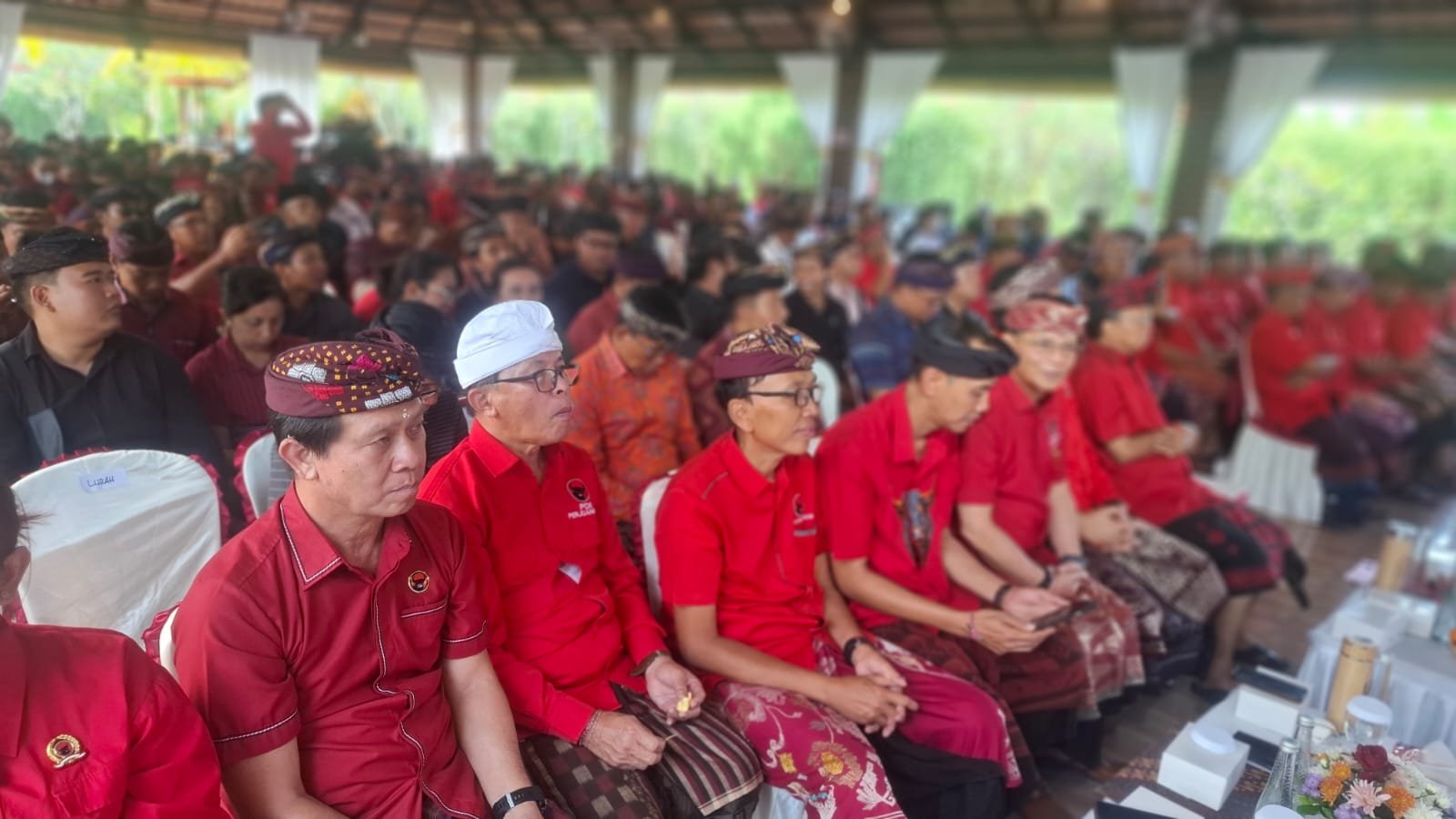 Koster Kritik Respons Komunikasi Bupati Klungkung saat Pengukuhan Ranting PDIP