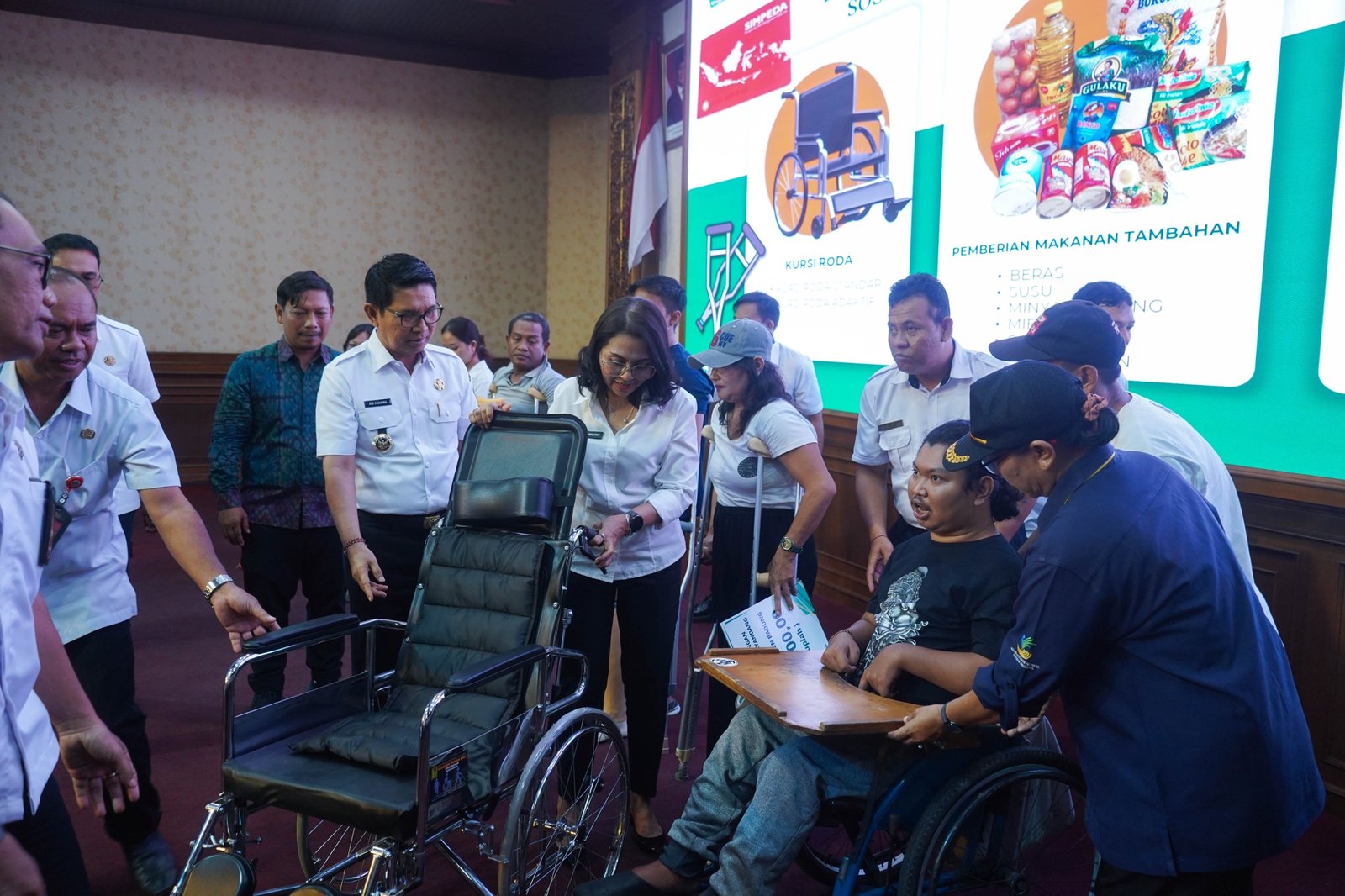 Kebijakan Humanis Bupati BadungBantu Penyandang Disabilitas dan ODGJ