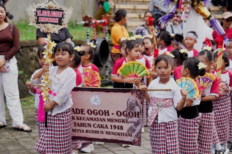 Semarak Parade Ogoh-Ogoh PAUD Se-Kecamatan Mengwi