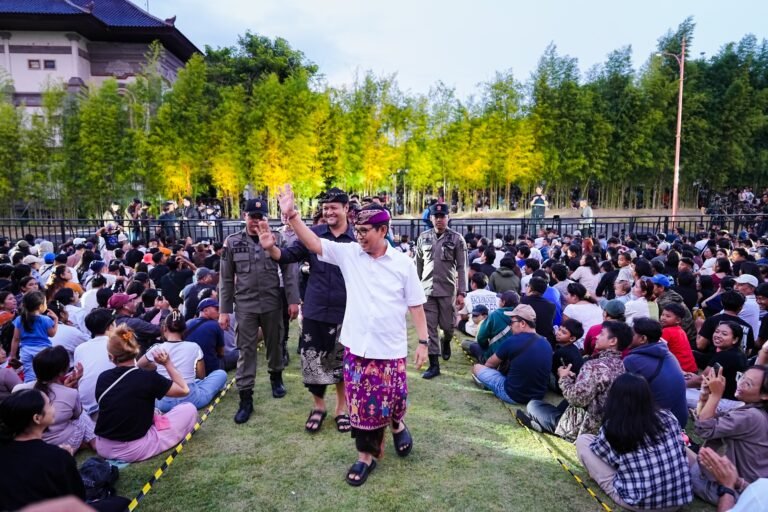 Tutup Badung Çaka Fest 2026 Bupati Apresiasi Kreativitas dan Inovasi Ogoh-Ogoh Generasi Muda
