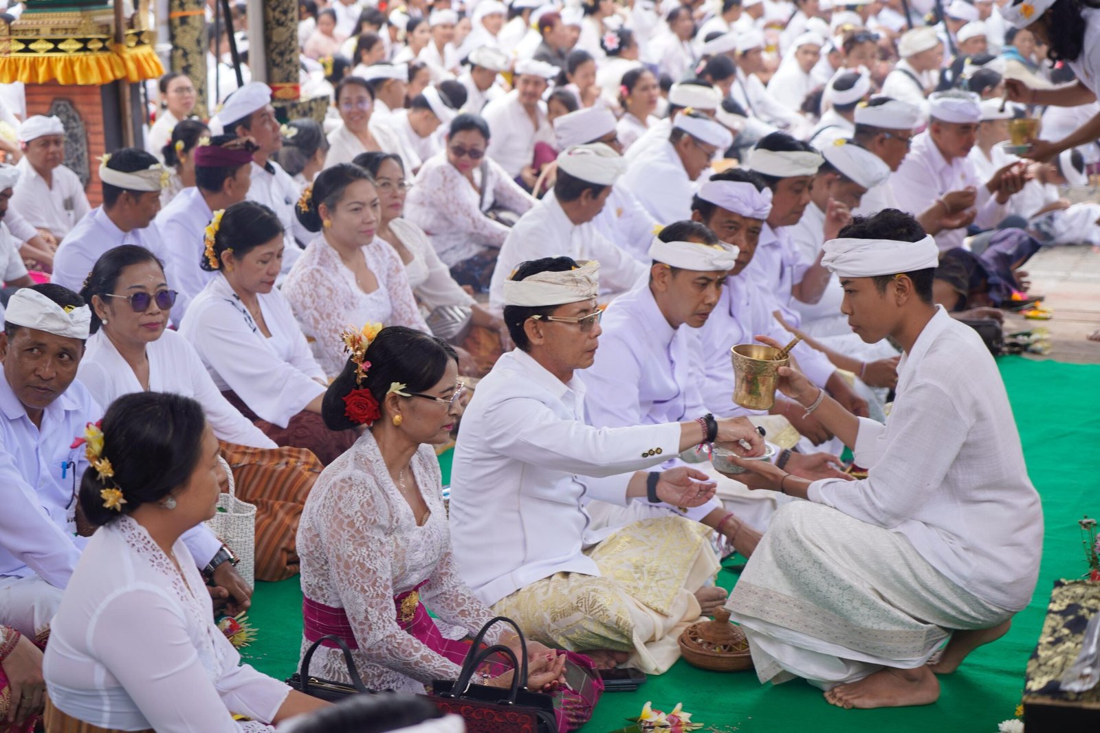 Pemkab Klungkung Laksanakan Bhakti Pengayar di Besakih dan Batur