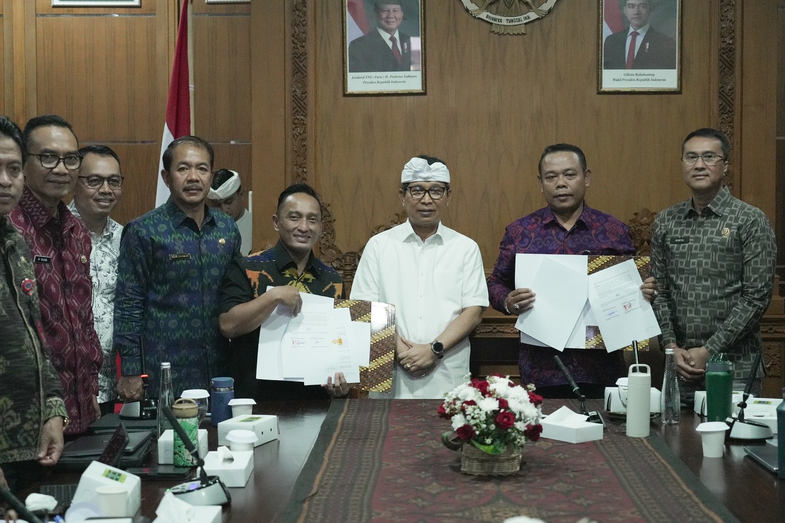 Jelang Idul Adha, Galungan Dan Kuningan Bupati Pimpin Rapat HLM