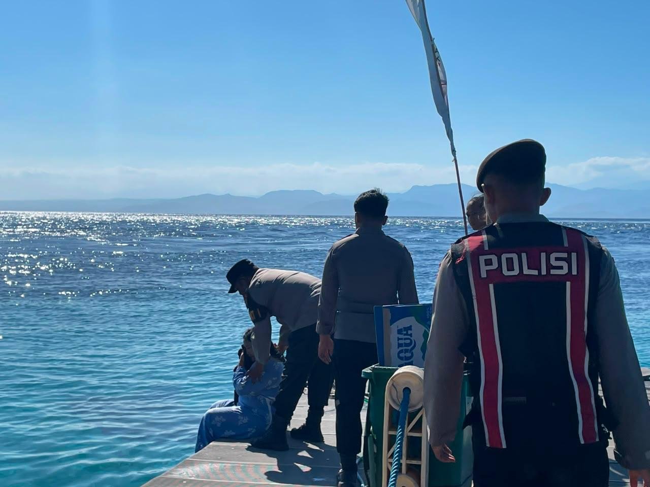 Drama Bucin Hingga Ancaman Terjun ke Laut, Membuat Heboh Pelabuhan Buyuk Nusa Penida