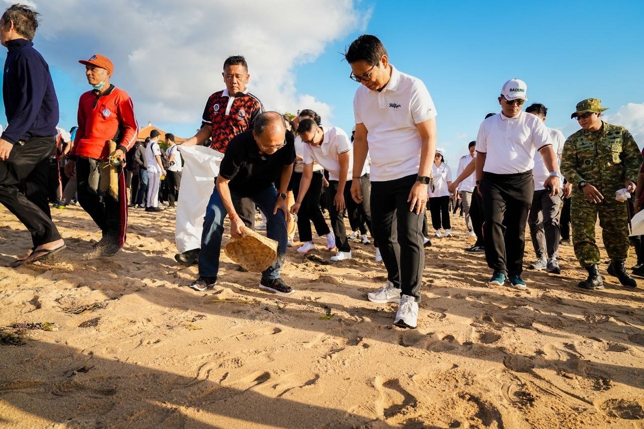 Kolaborasi Aksi Korve di Pantai Samuh Benoa Peringati Hari Lingkungan Hidup 2026