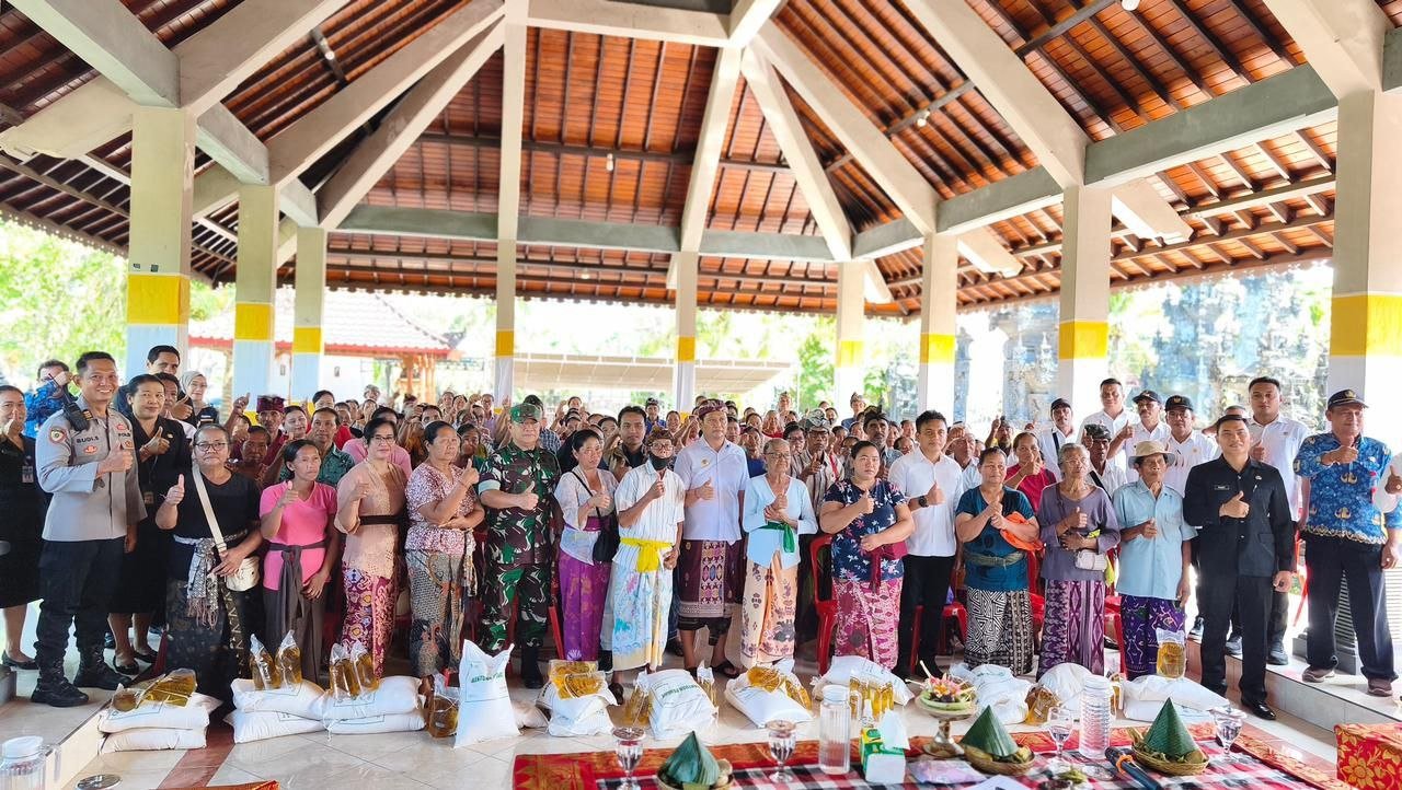 Tepat Sasaran, 90,9 Persen Bantuan Pangan Beras Dan Minyak Goreng Bulog Bali Tersalurkan ke PBP