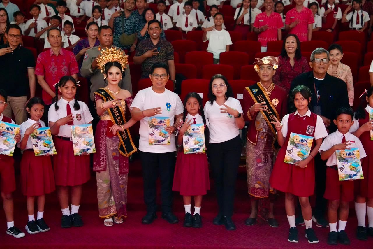 Bupati Badung Serahkan Anugerah Kumara Mangupura saat Perayaan HAN Kabupaten Badung Tahun 2026