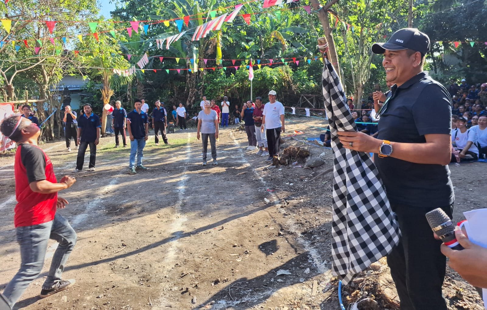 Adu Kekompakan Karyawan, Lomba Kemerdekaan PT.KAP Diapresiasi Bupati Gus Par