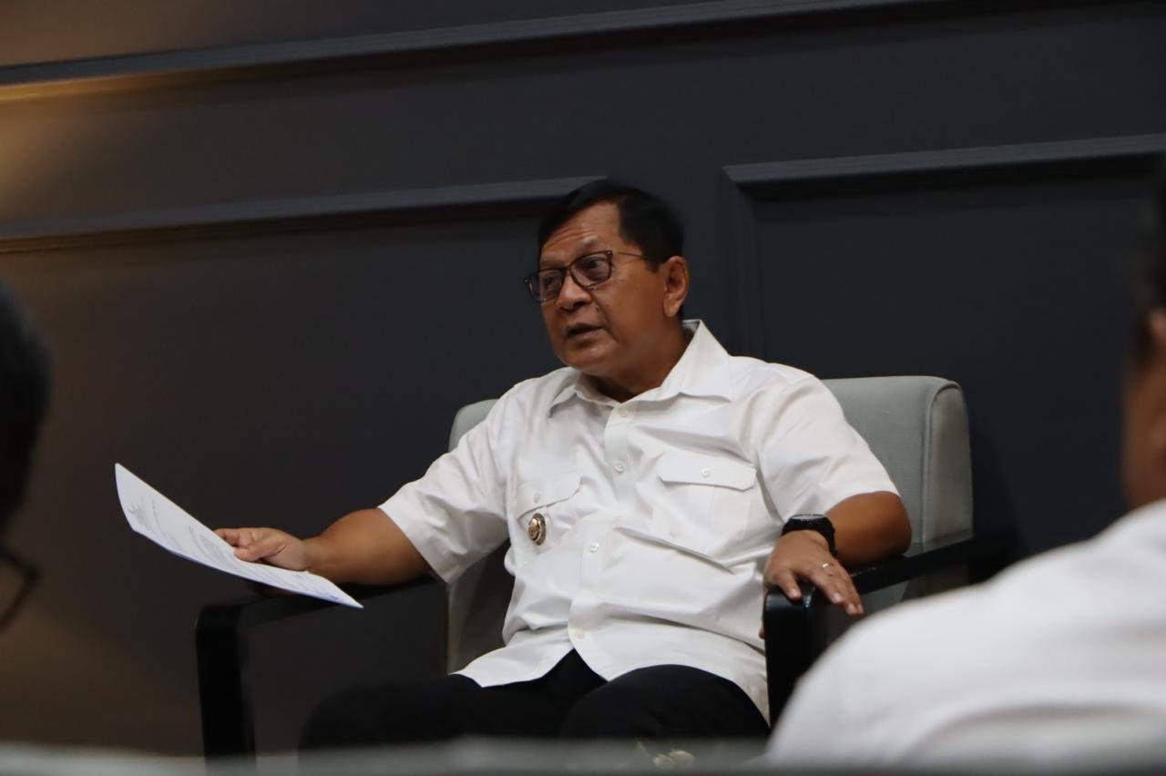 Antrean BBM di Buleleng, Bupati Sutjidra Instruksikan Disdagperinkop UKM Turun ke SPBU