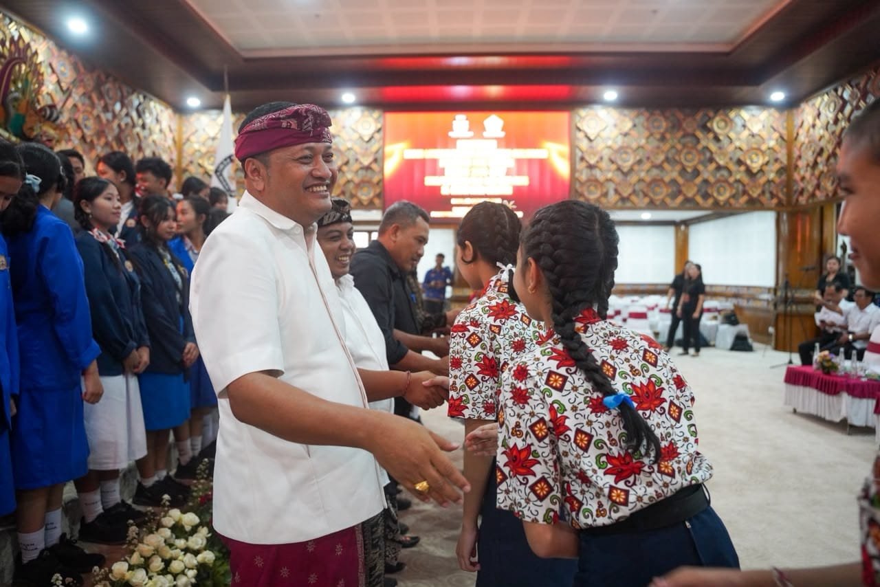 Bupati Mahayastra Dorong Ketua OSIS dan Kader KALIBRASI Jadi Pelopor Demokrasi di Kalangan Generasi Muda
