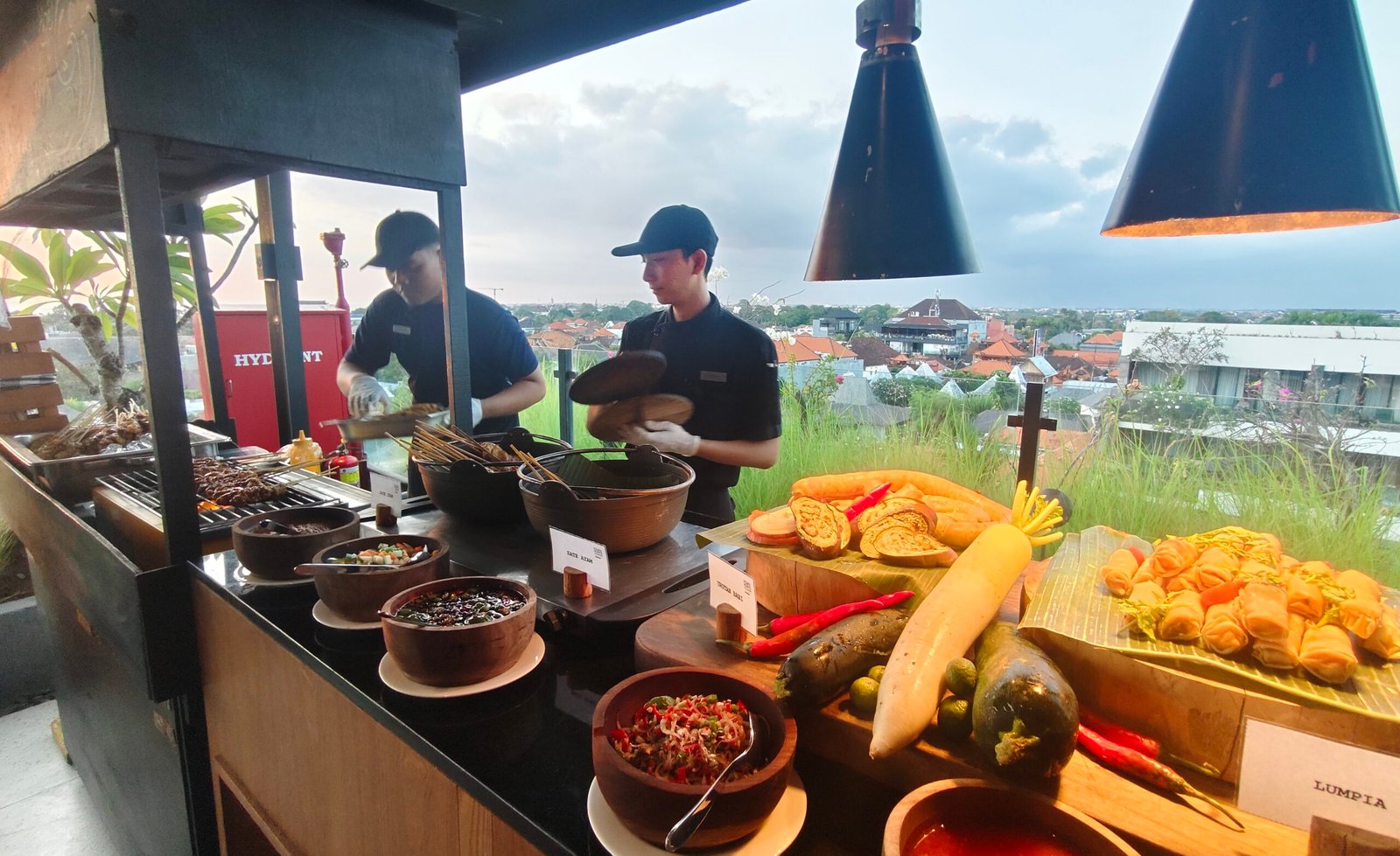 Octoberfest Bernuansa Bali Hadir di Rooftop Seminyak, Beer Flight Dipadukan Kuliner Lokal