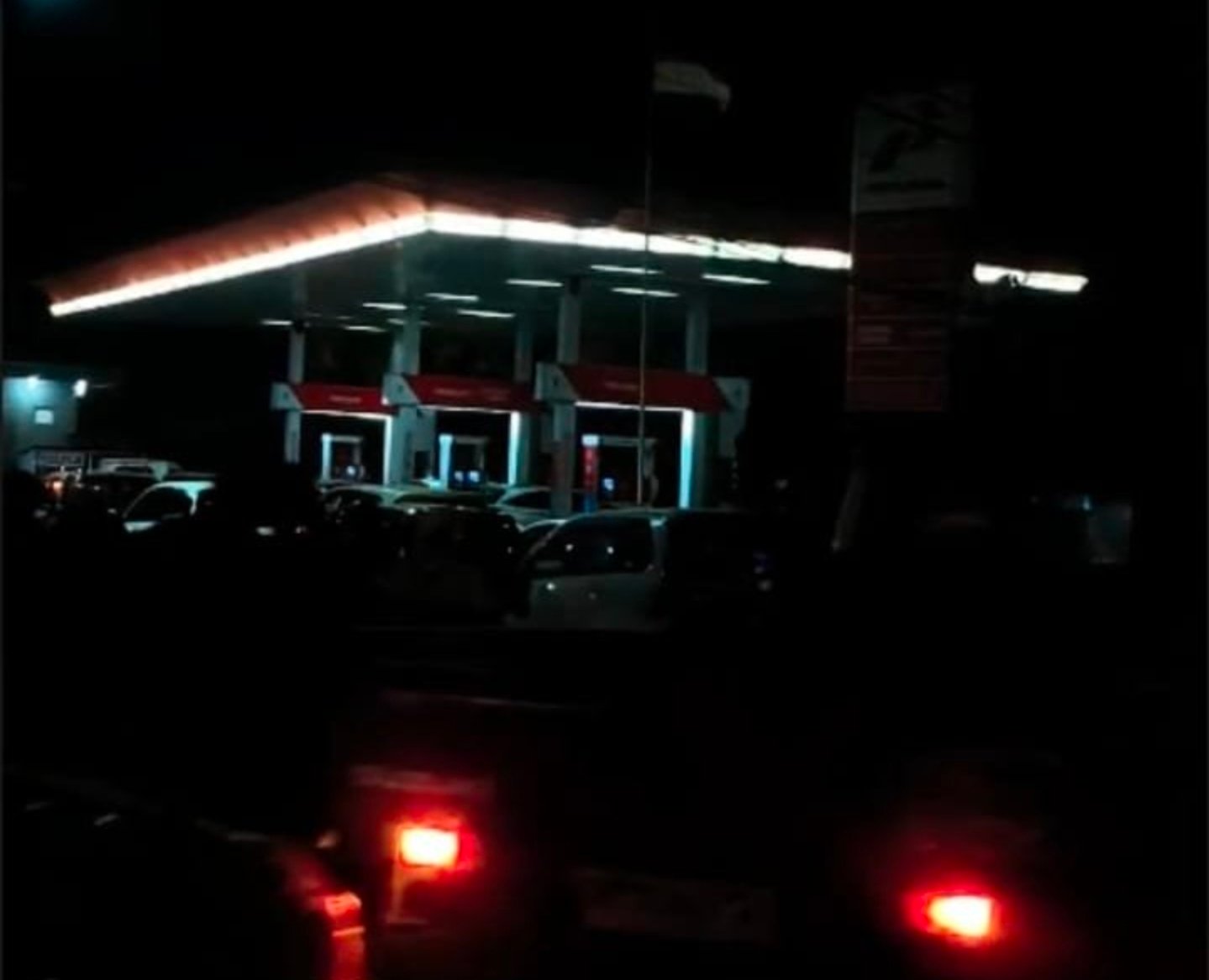 Antrean BBM Mengular di Karangasem, Gus Par Cek Langsung Pasokan ke SPBU